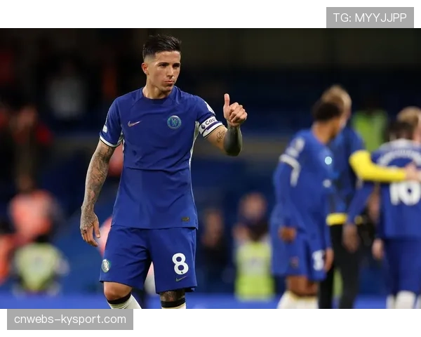 切尔西中场恩佐-费尔南德斯伤愈复出，其长传成功率数据对球队转守为攻至关重要