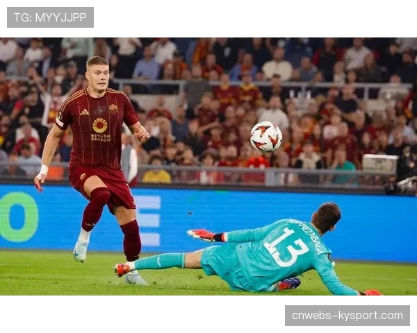 复盘欧联杯失利：法甲球队的欧战低位防守策略遭遇挑战